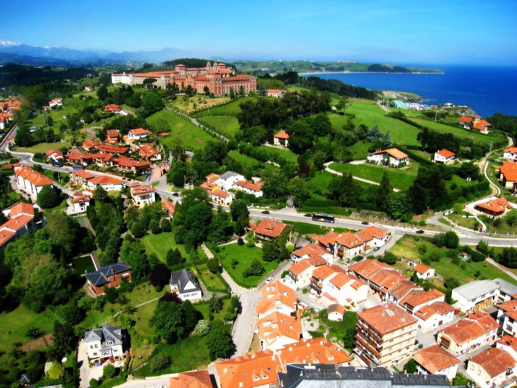 Dunas De Oyambre Comillas Exterior photo